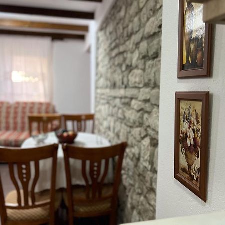 Hotel Pjetri House à Berat Extérieur photo